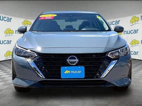 Used 2024 Nissan Sentra SV FWD image 2