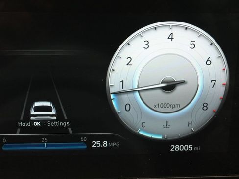 Certified 2023 Hyundai Elantra SEL w/ Convenience Package FWD image 18