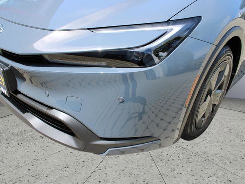 Used 2026 Toyota Prius LE w/ Protection Package #3 (TMS) FWD image 10