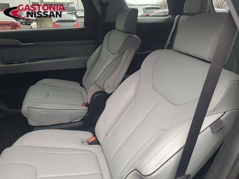 Used 2024 Hyundai Palisade SEL image 21