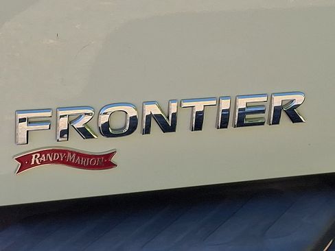 Used 2019 Nissan Frontier SV w/ Value Truck Package AWD/4WD image 30