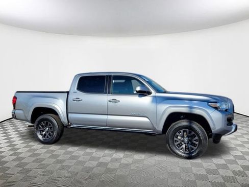 Used 2020 Toyota Tacoma SR5 image 7