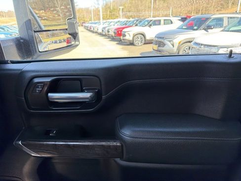 Used 2021 GMC Sierra 2500 Denali image 28