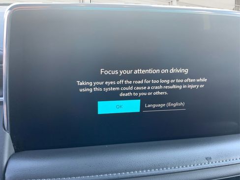 Used 2023 Chevrolet Suburban LT image 26