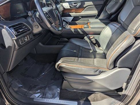 Used 2022 Lincoln Navigator Black Label image 17