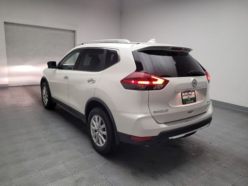 Used 2018 Nissan Rogue SV w/ Premium Package AWD/4WD image 5