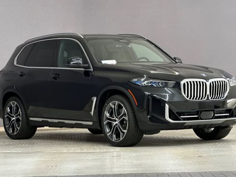 New 2026 BMW X5 xDrive50e w/ Parking Assistance Package image 6
