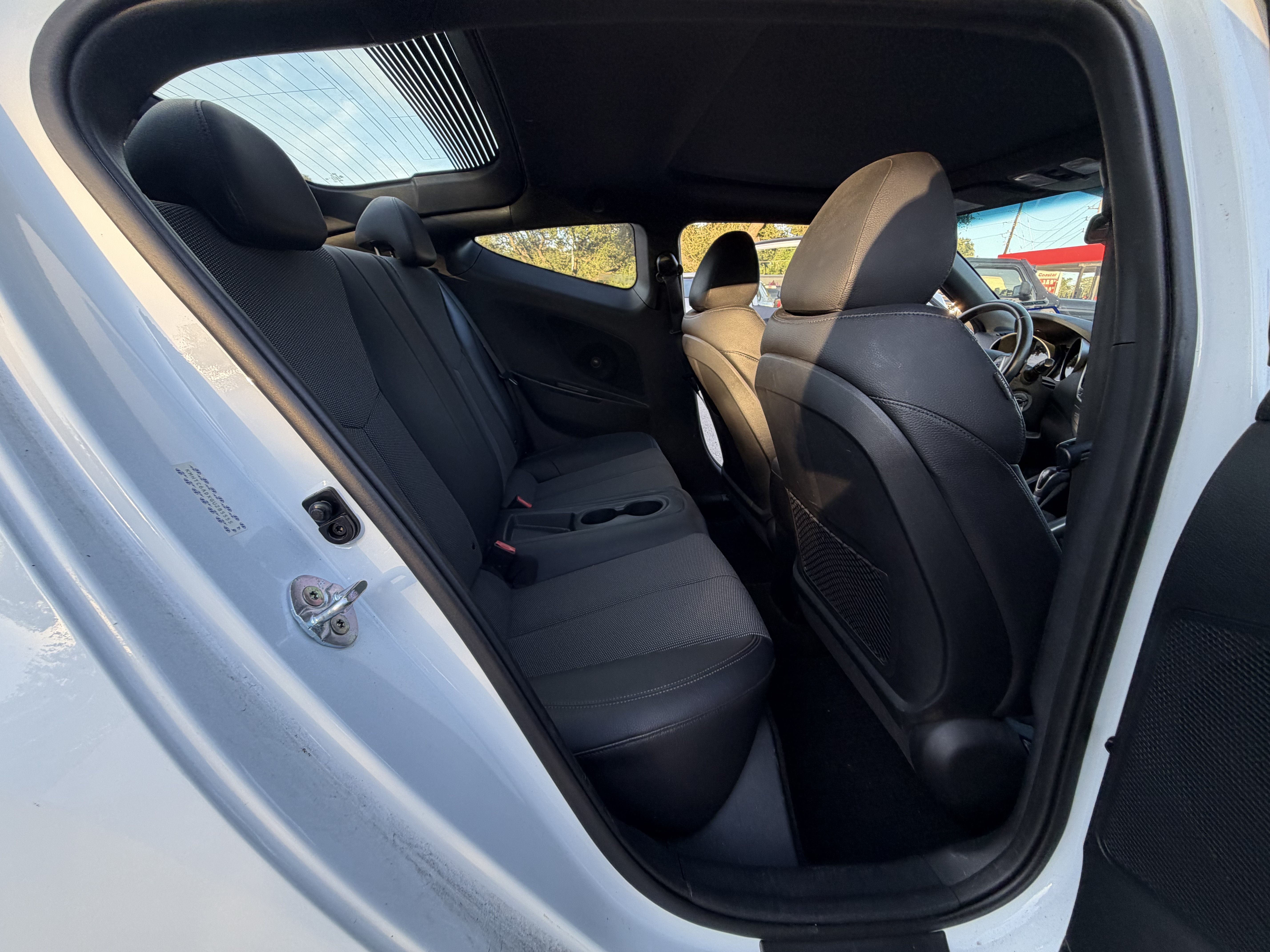 Used 2016 Hyundai Veloster w/ Option Group 02 FWD image 16