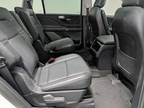 Certified 2025 Lincoln Aviator AWD w/ Jet Appearance Package image 45