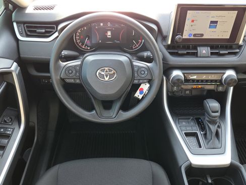 Certified 2025 Toyota RAV4 LE FWD image 13