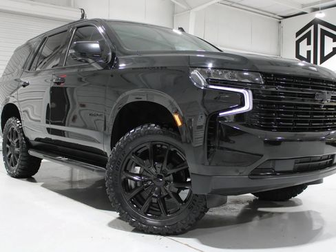 Used 2023 Chevrolet Tahoe RST w/ Luxury Package AWD/4WD image 2
