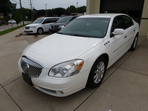 Used 2011 Buick Lucerne CX FWD image 4