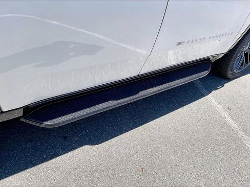 New 2026 Jeep Grand Wagoneer 4WD image 10