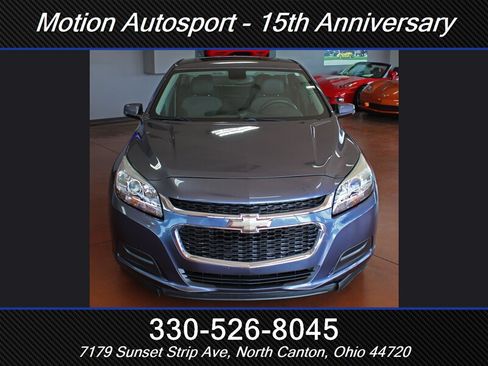 Used 2014 Chevrolet Malibu LT w/ Power Convenience Package FWD image 4