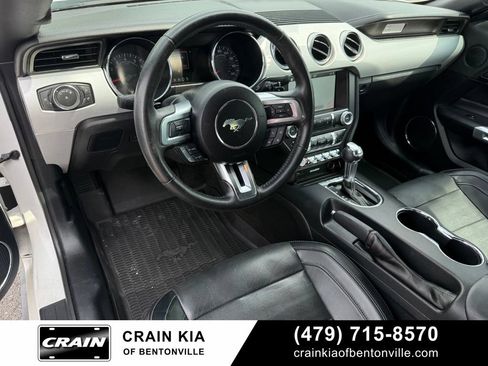 Used 2017 Ford Mustang GT Premium w/ Equipment Group 401A RWD image 17