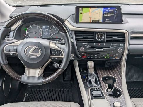 Used 2019 Lexus RX 350L Luxury w/ Accessory Package image 17