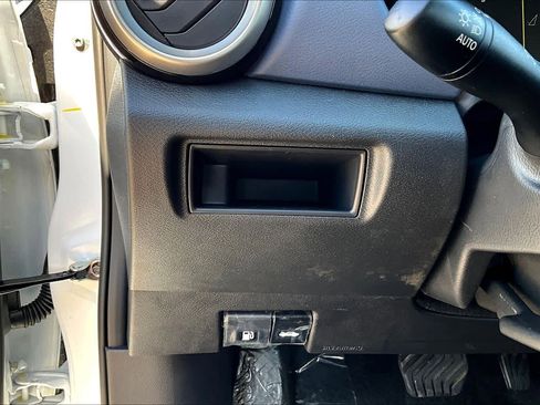 New 2025 Nissan Versa SV w/ Trunk Package image 15