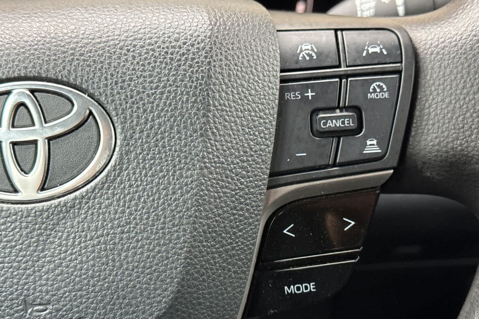 Used 2025 Toyota Camry LE FWD image 26