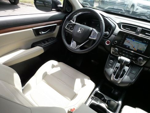Used 2018 Honda CR-V Touring image 9