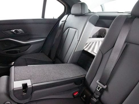 Used 2019 BMW 330i xDrive Sedan w/ Convenience Package AWD/4WD image 24