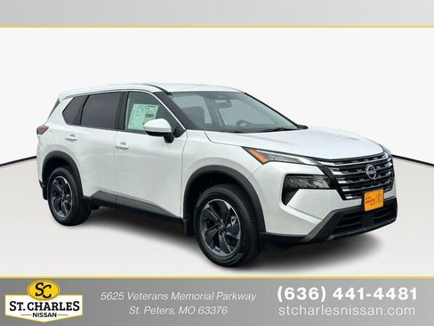 Used 2026 Nissan Rogue SV FWD image 1