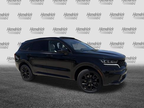 Used 2023 Kia Sorento SX AWD/4WD image 2