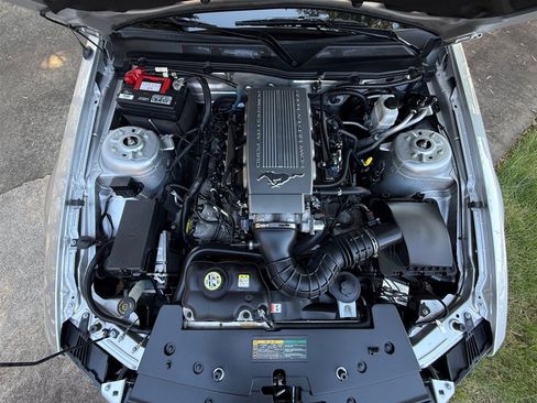 Used 2009 Ford Mustang GT RWD image 74