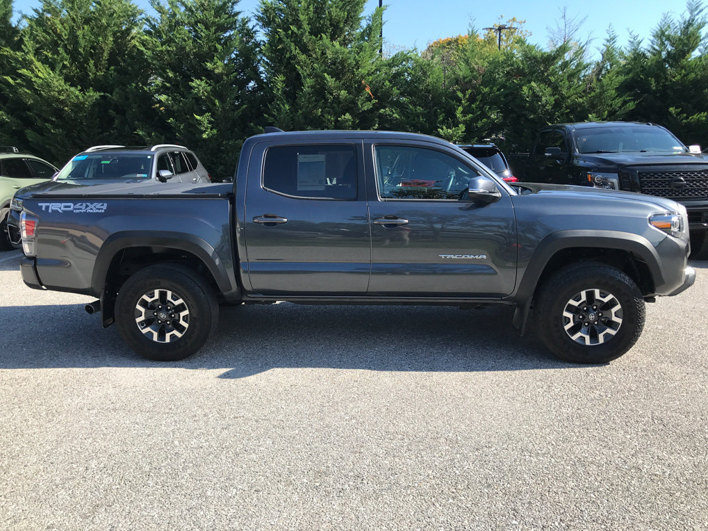 Certified 2023 Toyota Tacoma TRD Off-Road w/ Technology Package AWD/4WD image 8