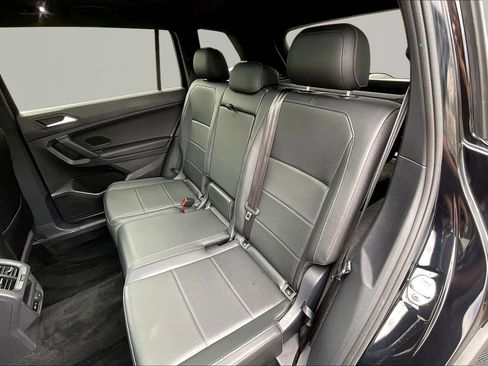 Used 2019 Volkswagen Tiguan SEL Premium R-Line AWD/4WD image 22