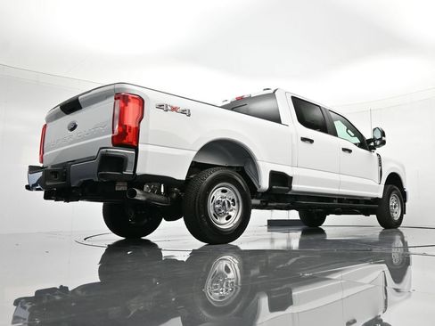 New 2026 Ford F250 XL w/ XL Chrome Package AWD/4WD image 21