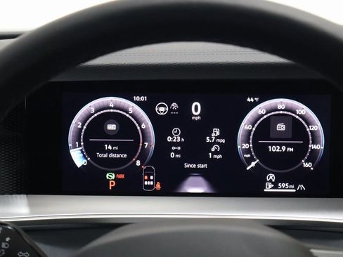 New 2026 Volkswagen Tiguan SE R-Line image 18