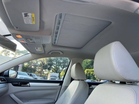 Used 2013 Volkswagen Passat TDI SE FWD image 27