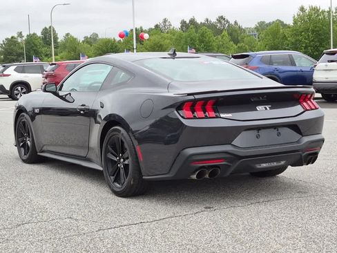 Used 2024 Ford Mustang GT RWD image 4