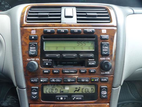 Used 2004 Toyota Avalon XL FWD image 22