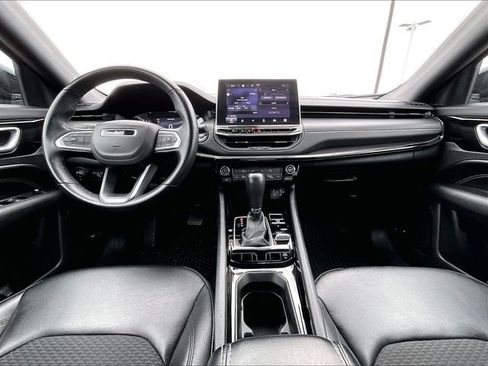 Used 2022 Jeep Compass Altitude w/ Sun and Sound Group image 21