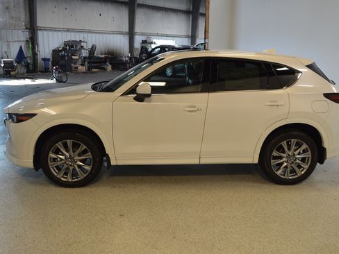 New 2025 MAZDA CX-5 AWD 2.5 S w/ Premium Plus Pkg image 6