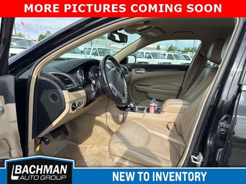 Used 2013 Chrysler 300 w/ Driver Convenience Group RWD image 4