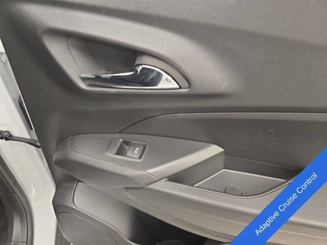 Used 2026 Chevrolet Trax RS w/ Driver Confidence Package FWD image 14