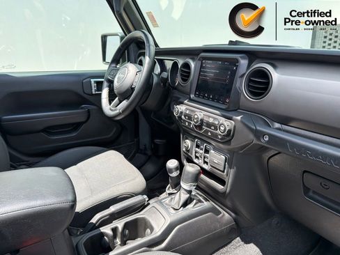 Certified 2021 Jeep Wrangler Unlimited Sport w/ Sun And Sound Package AWD/4WD image 37