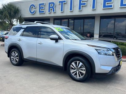 Used 2023 Nissan Pathfinder SL