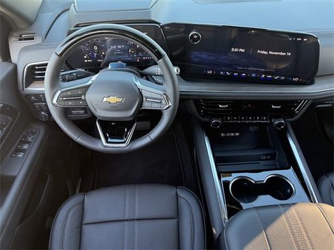 New 2026 Chevrolet Suburban High Country image 11