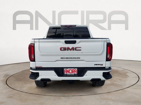 Used 2021 GMC Sierra 1500 AT4 w/ AT4 Premium Package AWD/4WD image 9