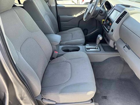 Used 2019 Nissan Frontier SV w/ Value Truck Package RWD image 17