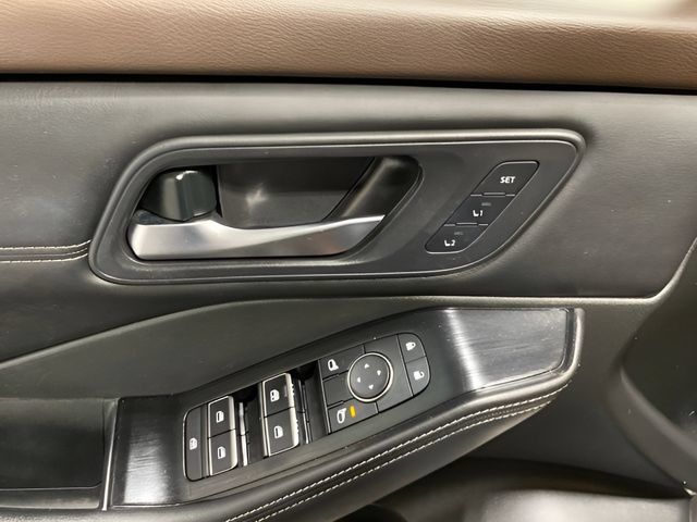 Certified 2023 Nissan Rogue SL w/ SL Premium Package AWD/4WD image 10