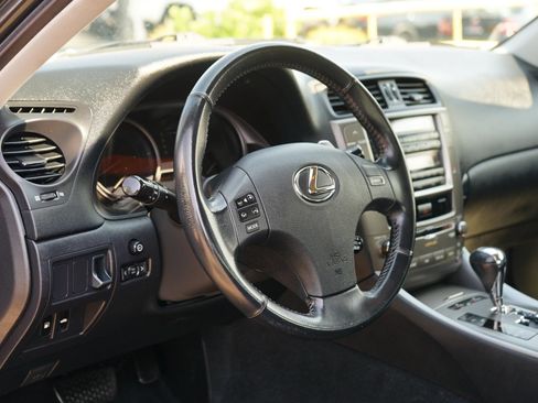 Used 2009 Lexus IS 250 RWD image 11
