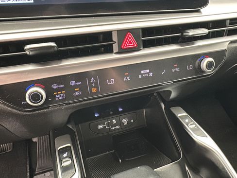 Used 2024 Kia Sorento S w/ Panoramic Sunroof Package AWD/4WD image 19