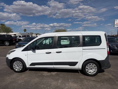 Used 2016 Ford Transit Connect XL FWD image 4