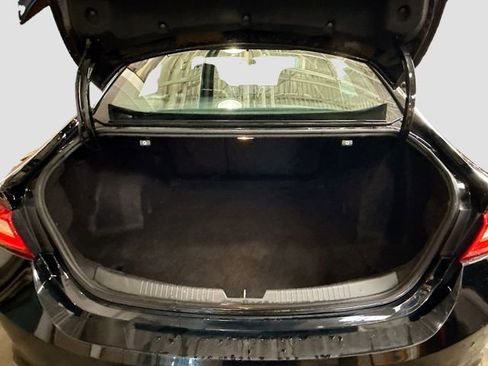 Used 2021 Chevrolet Malibu RS image 23