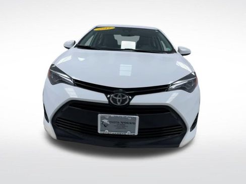 Used 2017 Toyota Corolla LE w/ Carpet Mat Package (TMS) FWD image 3