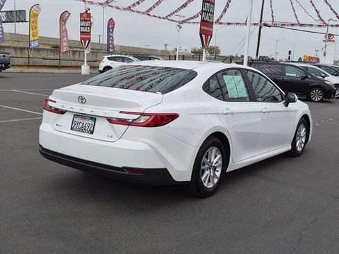 Used 2026 Toyota Camry LE FWD image 5